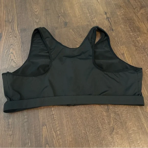 Black Women's Plus Size Zip Front Sports Bra - Picture 2 of 5